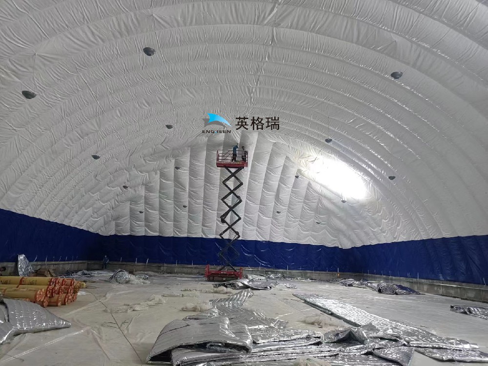 氣膜館內(nèi)為什么要安裝保溫棉呢？安裝保溫棉的好處是什么呢？